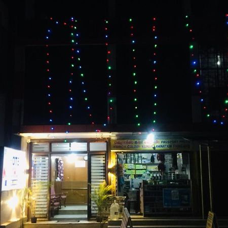 Hotel Nakshatra Ooty Exteriör bild