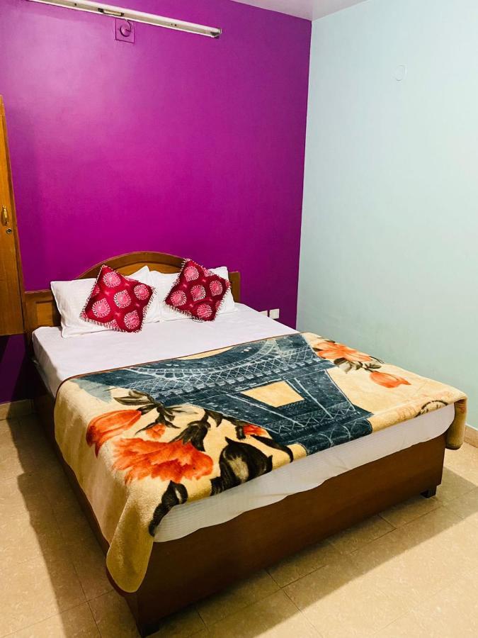 Hotel Nakshatra Ooty Exteriör bild