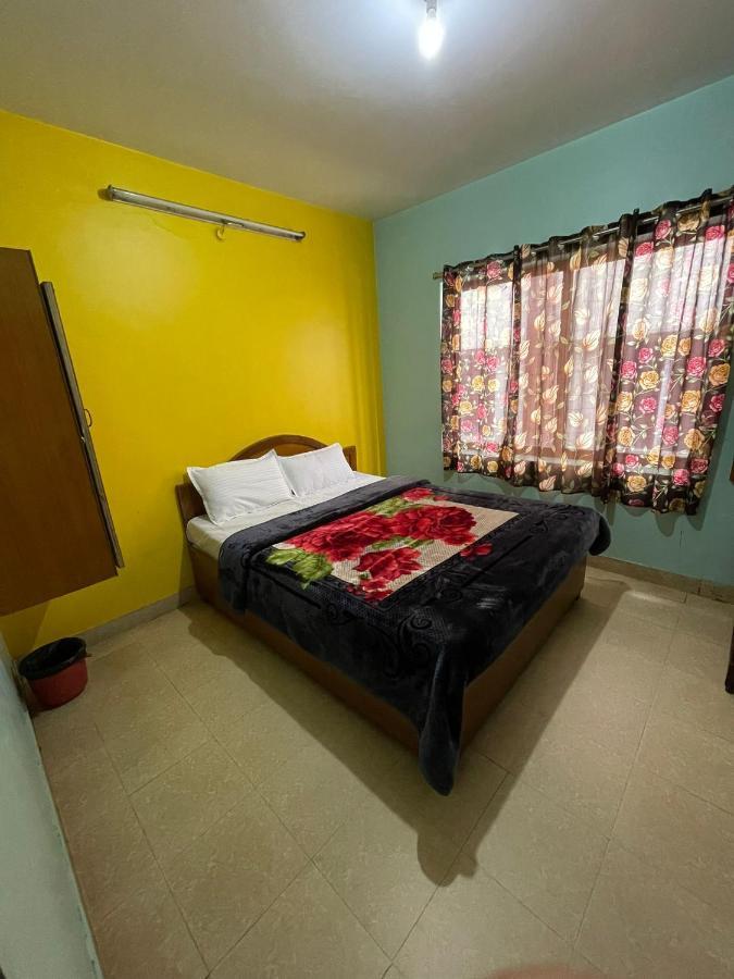 Hotel Nakshatra Ooty Exteriör bild