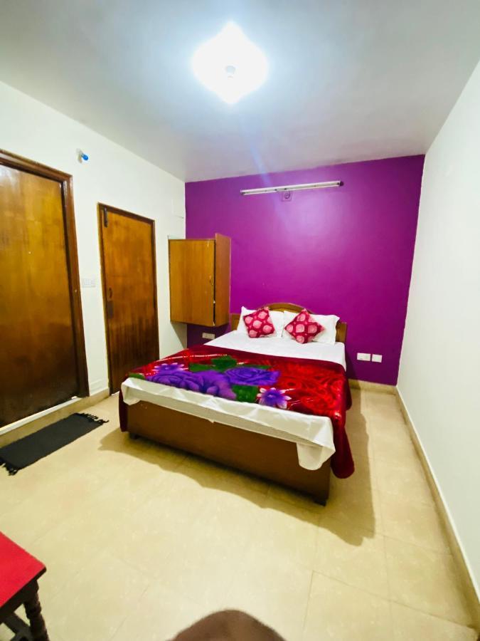 Hotel Nakshatra Ooty Exteriör bild