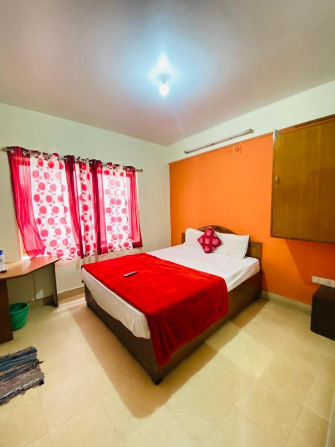Hotel Nakshatra Ooty Exteriör bild